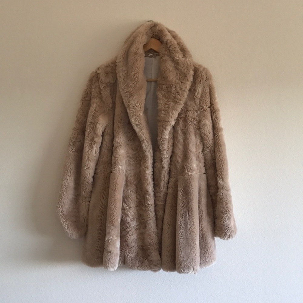 ➕Free People Blush Coat!